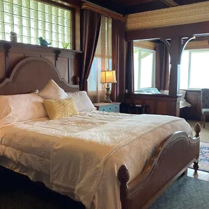 Bay Oceanfront 3*, Hilo United States